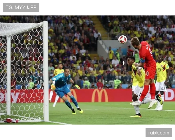 凯恩与卢卡库射门频率分化如何催生单点驱动进攻模式