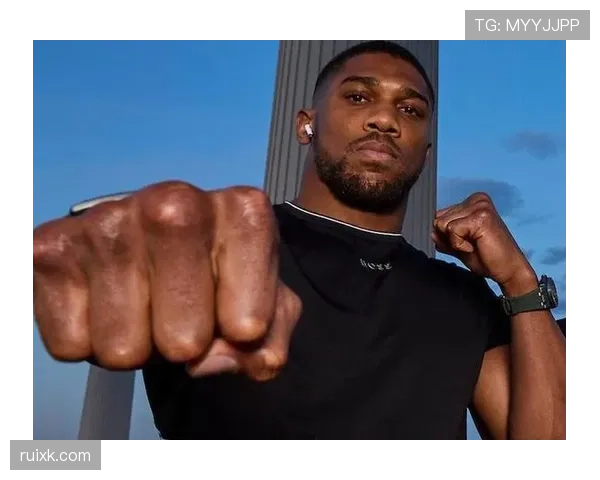 安东尼·约书亚训练完顺手买了辆限量超跑，这还是他“节俭”的日子？